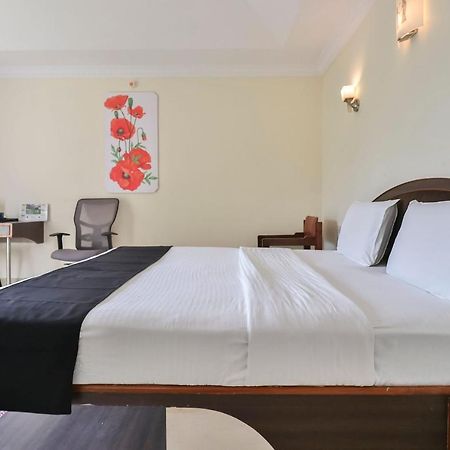 Palette - Holiday Palms Hotel Bangalore Luaran gambar