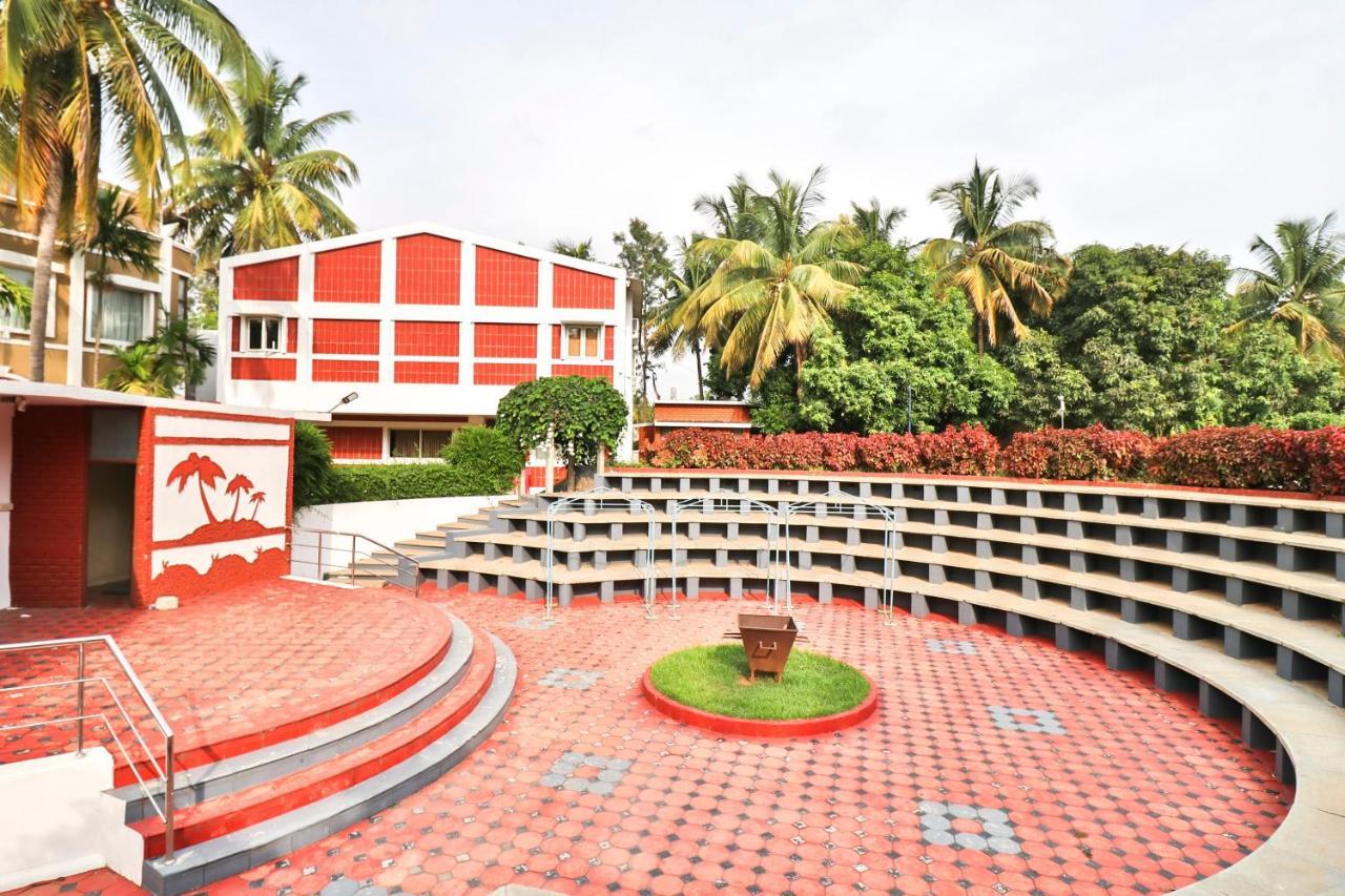 Palette - Holiday Palms Hotel Bangalore Luaran gambar