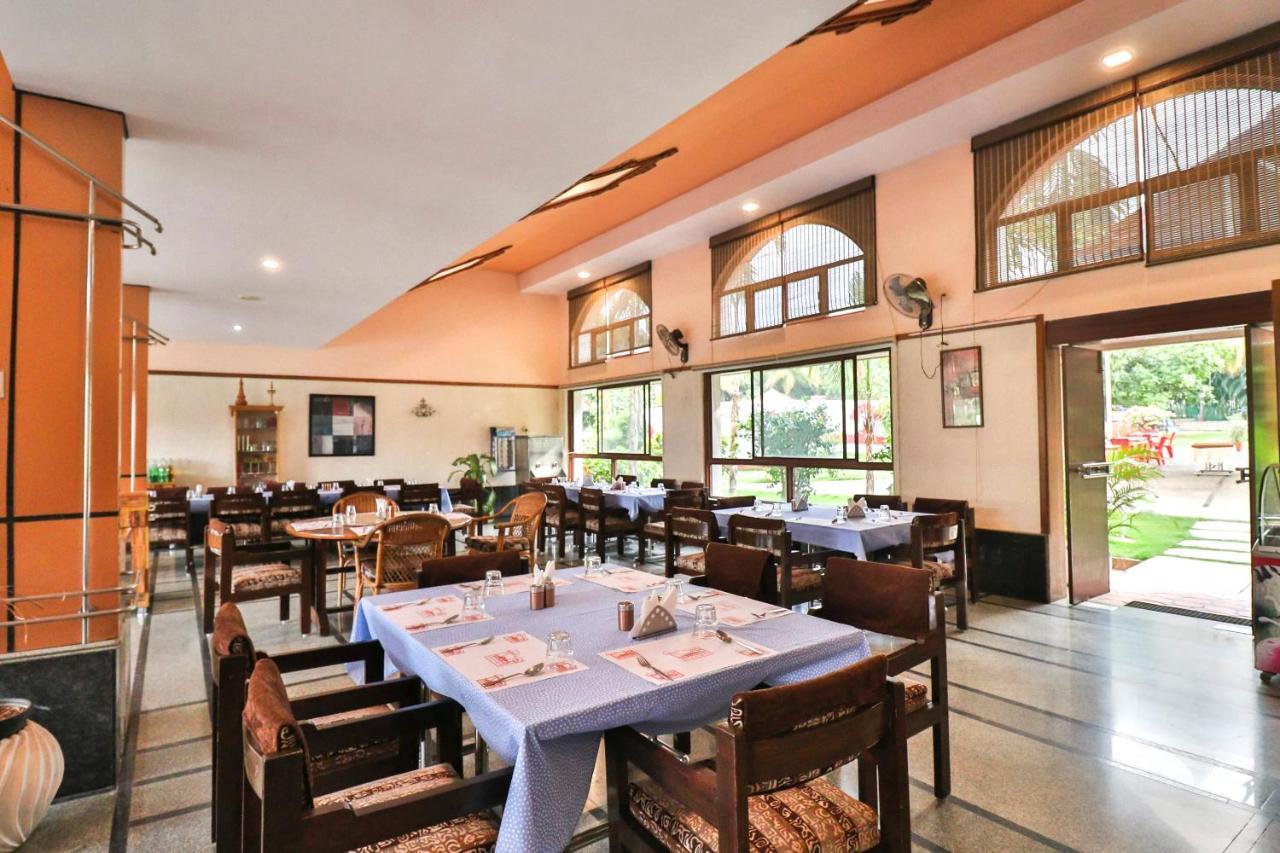 Palette - Holiday Palms Hotel Bangalore Luaran gambar
