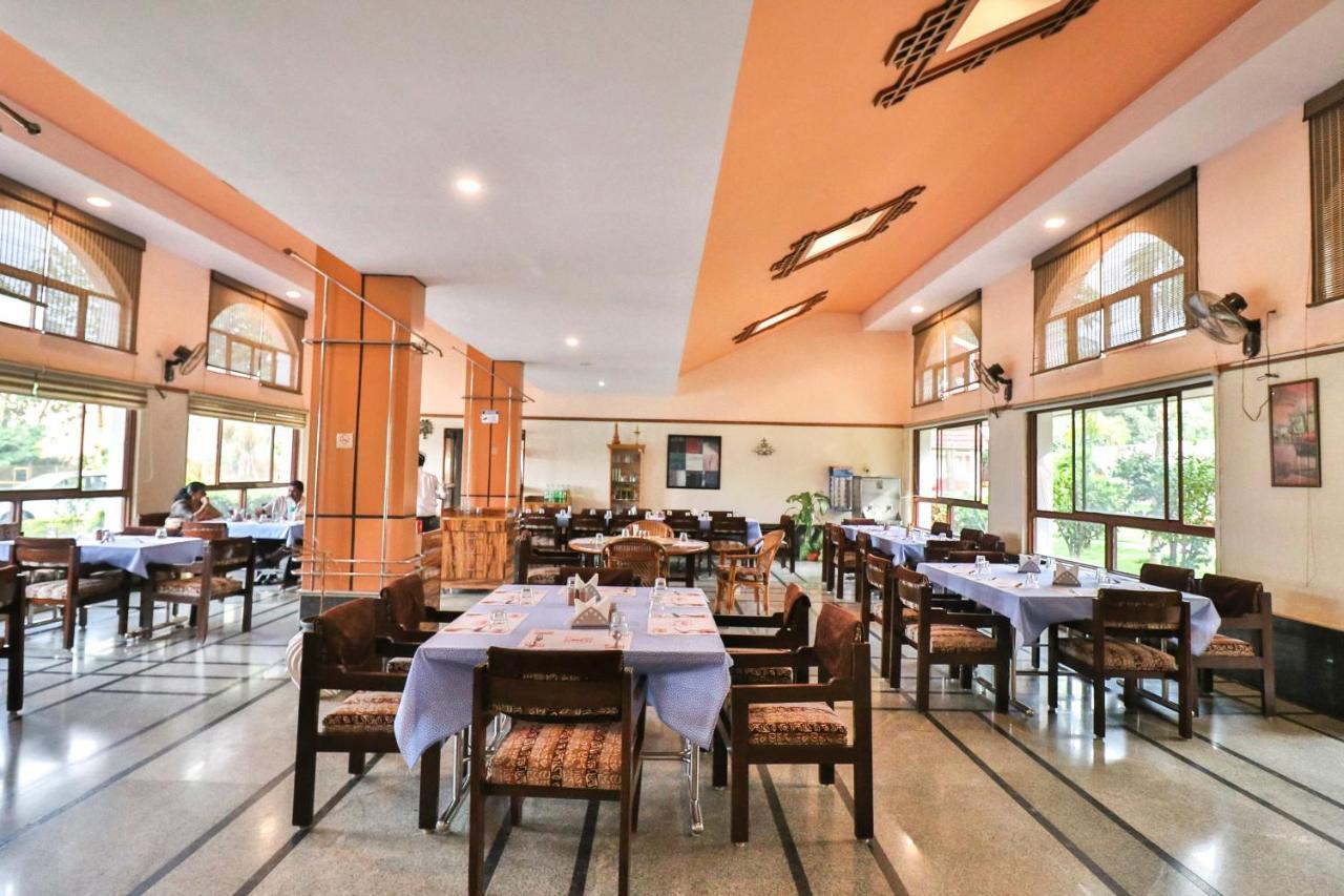 Palette - Holiday Palms Hotel Bangalore Luaran gambar
