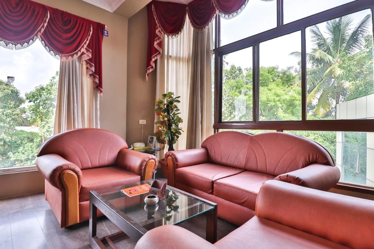 Palette - Holiday Palms Hotel Bangalore Luaran gambar