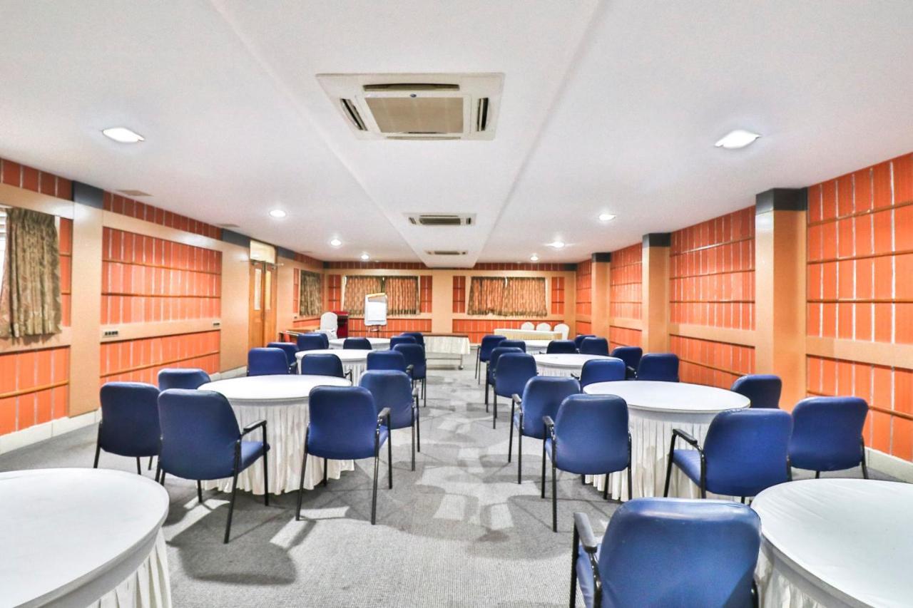Palette - Holiday Palms Hotel Bangalore Luaran gambar
